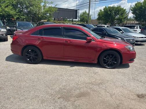 2014 Chrysler 200 Touring