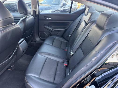 Super Black 2019 Nissan Altima 2.5 SR