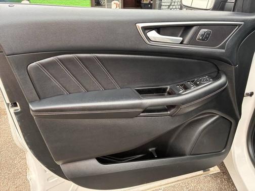 White Platinum Metallic Tri-Coat 2015 Ford Edge Sport