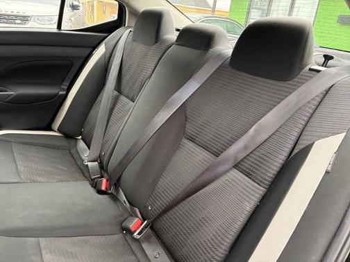 2021 Nissan Versa 1.6 SV