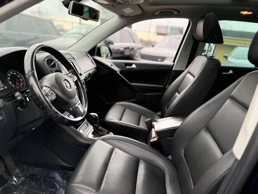 2017 Volkswagen Tiguan 2.0T Wolfsburg Edition