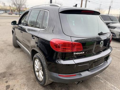 2017 Volkswagen Tiguan 2.0T Wolfsburg Edition