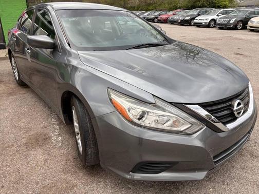Charcoal 2016 Nissan Altima 2.5