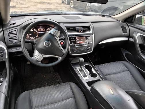 Charcoal 2016 Nissan Altima 2.5