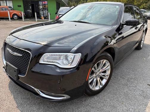 2017 Chrysler 300 S