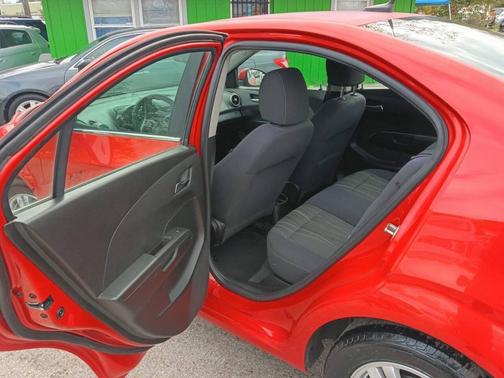 Inferno Orange Metallic 2013 Chevrolet Sonic LT