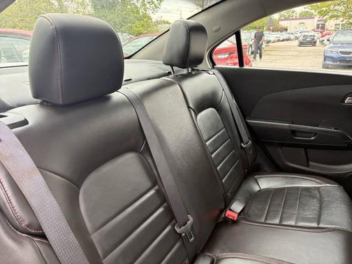 Silver Ice Metallic 2015 Chevrolet Sonic RS