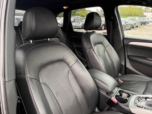 Black 2014 Audi SQ5 3.0T Prestige