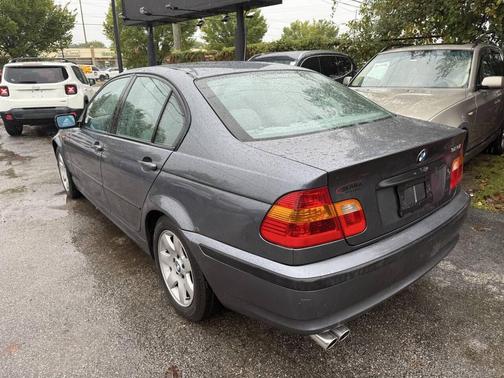 2003 BMW 325 325i 4dr Sedan