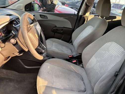 2020 Chevrolet Sonic FWD Hatchback 1FL 5-Door