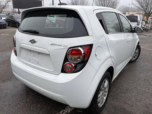 2016 Chevrolet Sonic LT