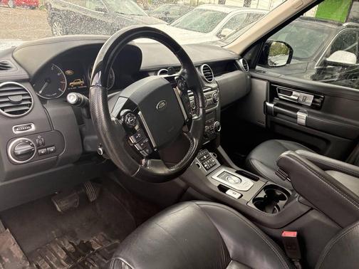 White 2016 Land Rover LR4 Base