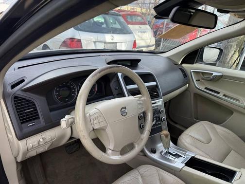2010 Volvo XC60 3.2