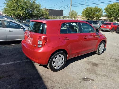 2010 Scion xD Base 4dr Hatchback 4A