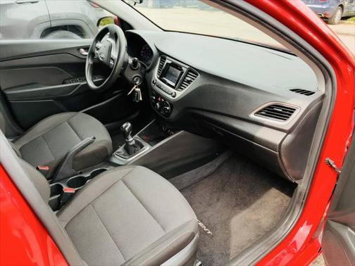 2019 Hyundai Accent SE