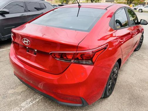 2019 Hyundai Accent SE