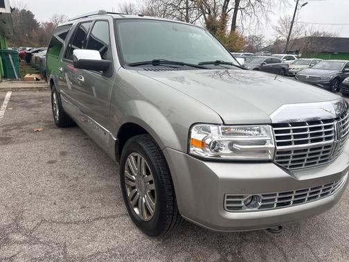 2009 Lincoln Navigator Base