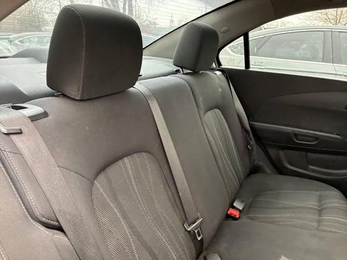 2017 Chevrolet Sonic LT