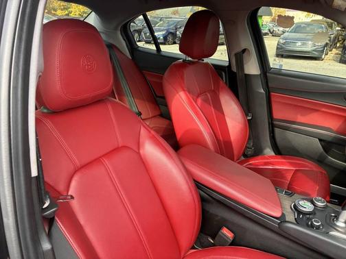 2018 Alfa Romeo Giulia Ti Sport