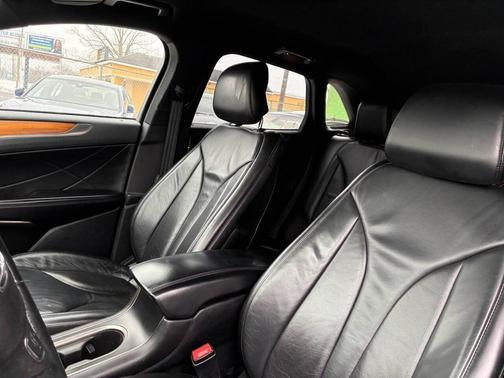 2017 Lincoln MKC Select