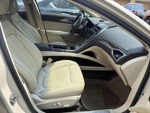 2015 Lincoln MKZ Base