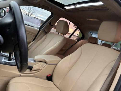 2014 BMW 320 i