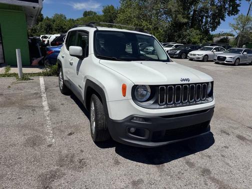 Alpine White 2016 Jeep Renegade Latitude
