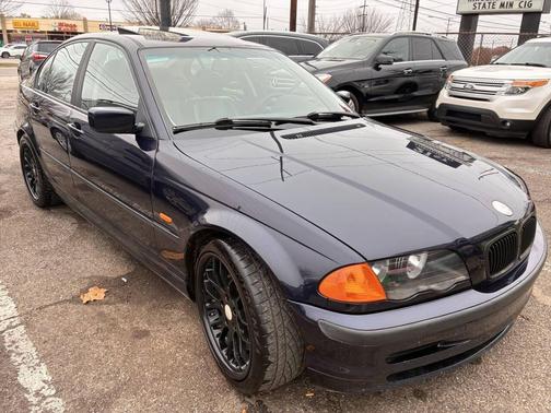 1999 BMW 323 i