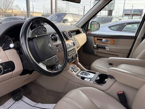 2015 Land Rover LR4 Base