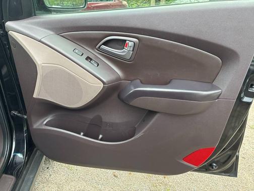 Ash Black 2014 Hyundai TUCSON SE