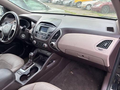 Ash Black 2014 Hyundai TUCSON SE