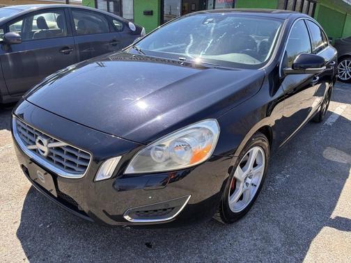 Black Sapphire Metallic 2012 Volvo S60 T5