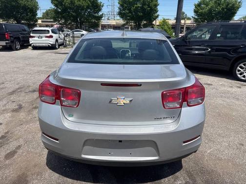 Silver Ice Metallic 2016 Chevrolet Malibu Limited LT
