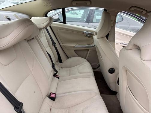 2013 Volvo S60 T5