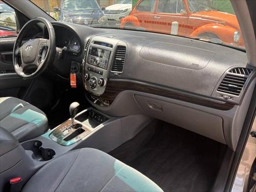 2012 Hyundai SANTA FE SE