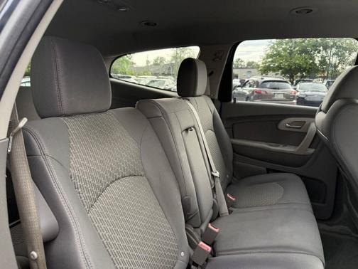 2012 Chevrolet Traverse LS