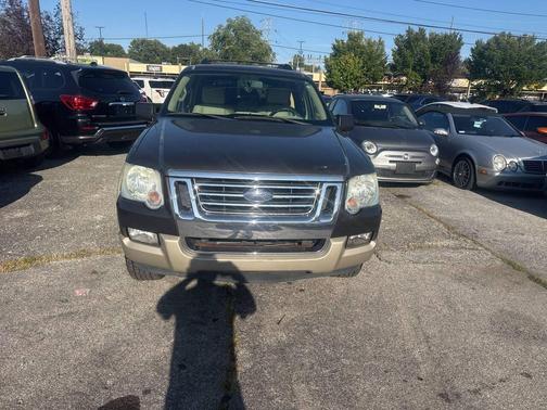 Brown 2006 Ford Explorer Eddie Bauer