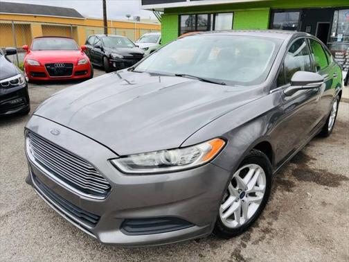2013 Ford Fusion SE
