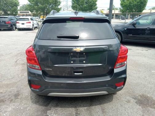 Gray 2017 Chevrolet Trax LT