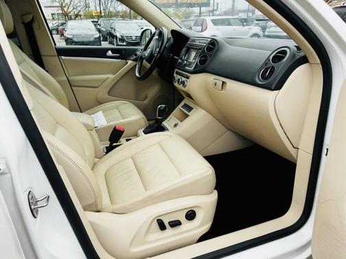 2013 Volkswagen Tiguan SEL