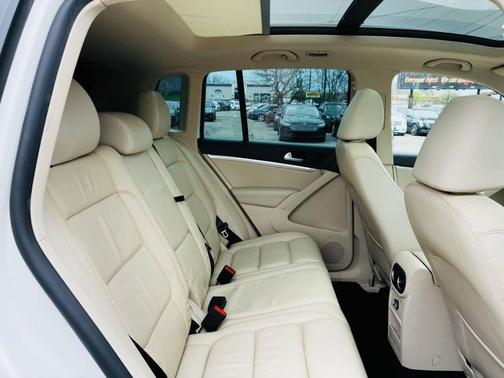 2013 Volkswagen Tiguan SEL