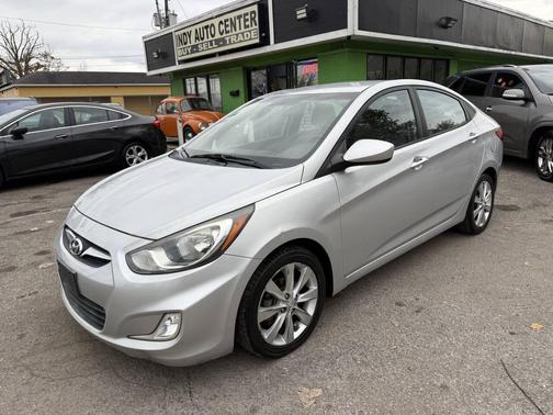 2012 Hyundai Accent SE
