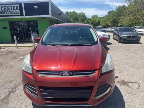Ruby Red Metallic Tinted Clearcoat 2016 Ford Escape SE