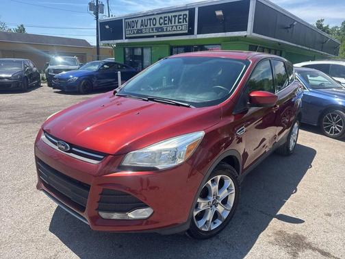 Ruby Red Metallic Tinted Clearcoat 2016 Ford Escape SE