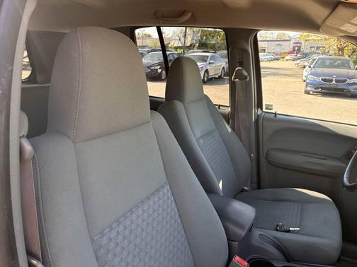 Black Clearcoat 2006 Jeep Liberty Sport