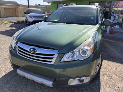 Cypress Green Pearl 2011 Subaru Outback 2.5 i Limited