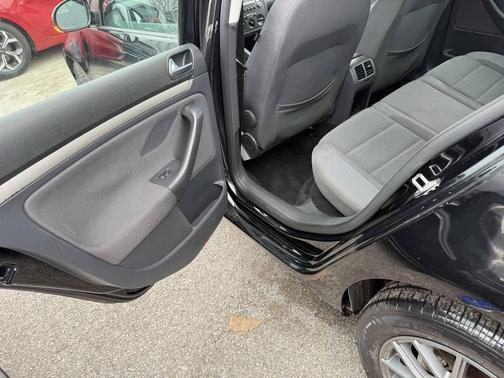 2009 Volkswagen Rabbit Base