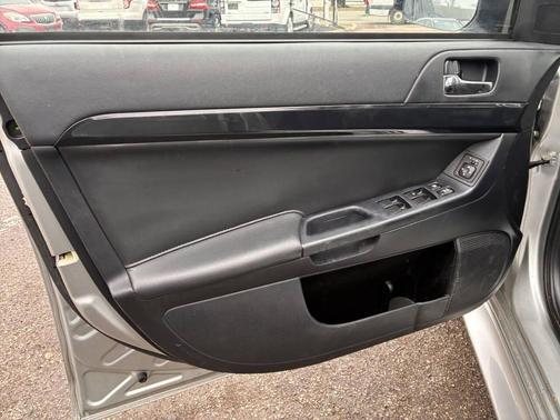 2017 Mitsubishi Lancer SE