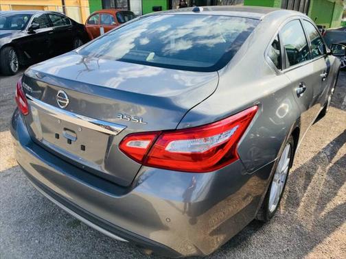 2016 Nissan Altima 3.5 SL