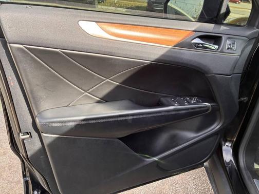 2017 Lincoln MKC Reserve